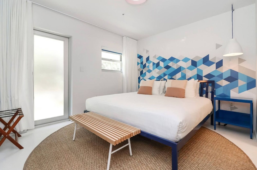 Roami at 250 Collins - photo 28
