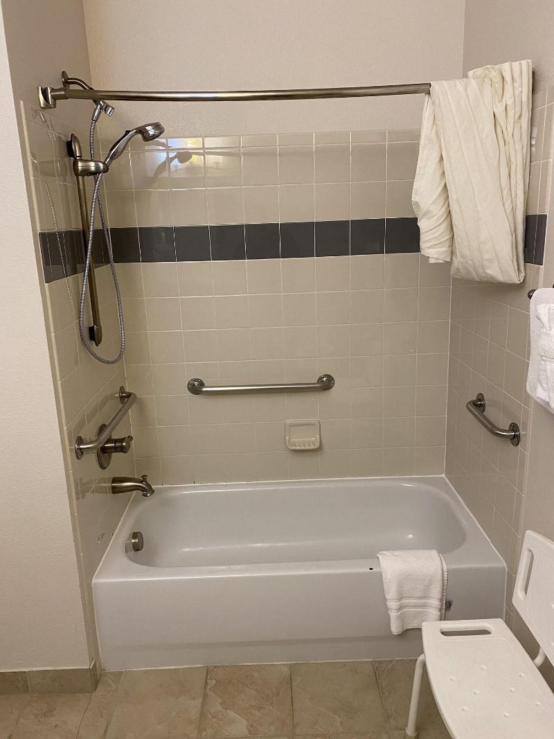 A Riverside Inn Travelodge by Wyndham - photo 12