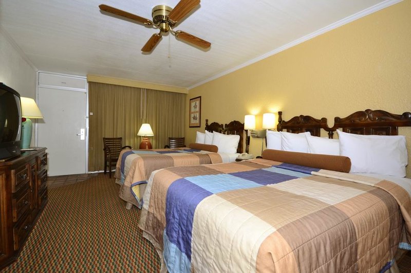 Papago Inn Ascend Hotel Collection - photo 3