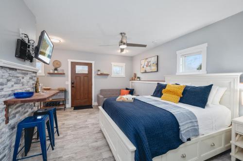 Studio TC Close to Downtown Beaches and Wineries in Traverse City, United States