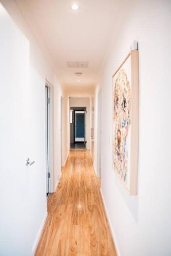 Suyapto House — 4-Star Luxury Hotel in Hahndorf, Australia