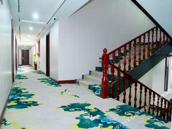 Jiuyu Hotel - last minute hotel in Chifeng