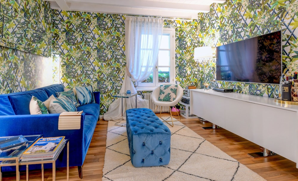 Glow — 4-Star Luxury Hotel in Como, Italy