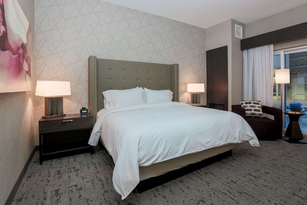 DoubleTree by Hilton Evansville - photo 36
