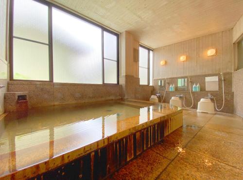 Sessokyo Onsen Hall — 4-Star Luxury Hotel in Shizuoka, Japan