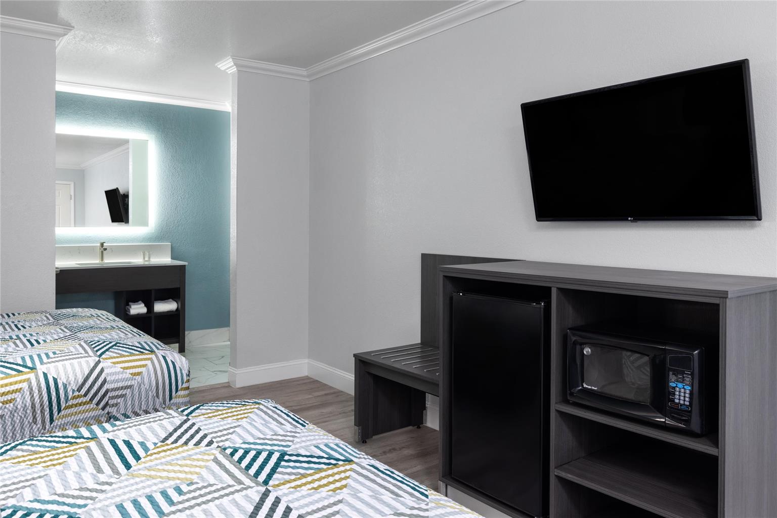 Red Lion Inn & Suites Lemoore - photo 6