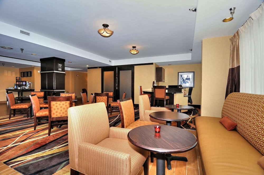 Hampton Inn Eden - photo 18