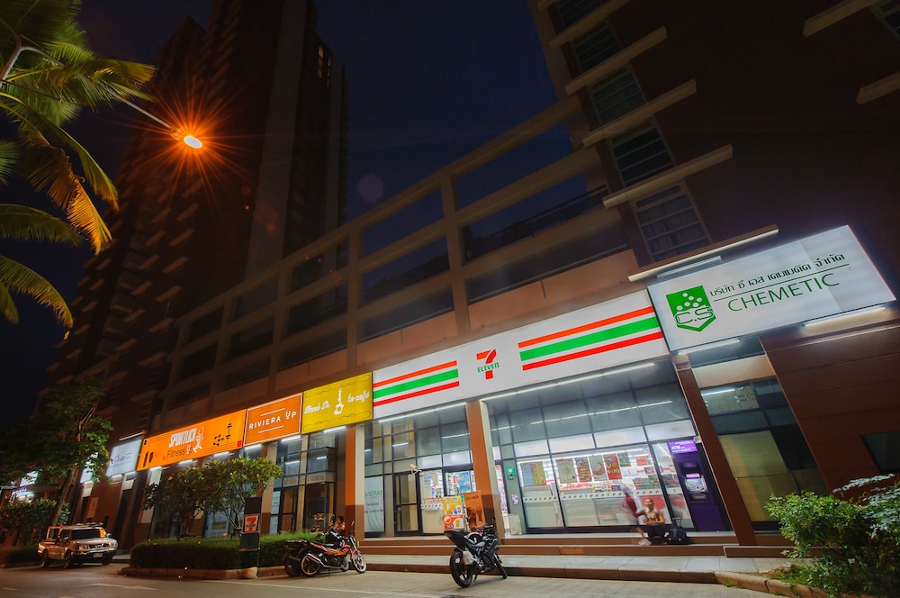 Riviera Up in Pak Kret, Thailand