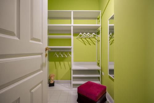 Aurora Apartment by Domus Sicily — 4-Star Luxury Hotel in Palermo, Italy