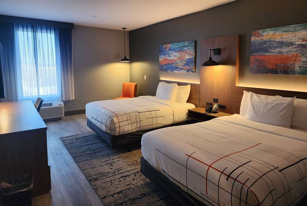 La Quinta Inn & Suites by Wyndham Del Rio - photo 31
