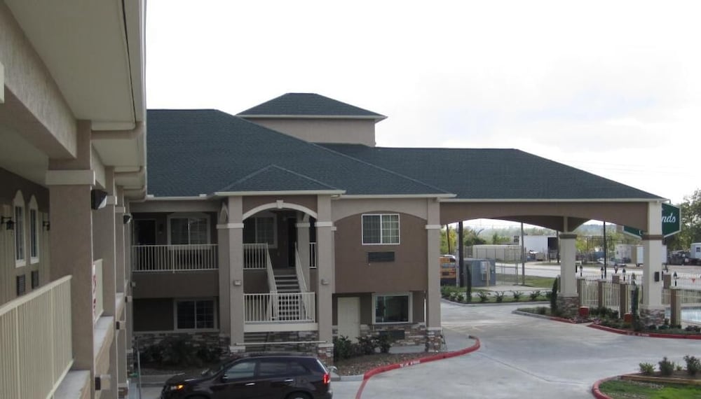 Highlands Suites - photo 19