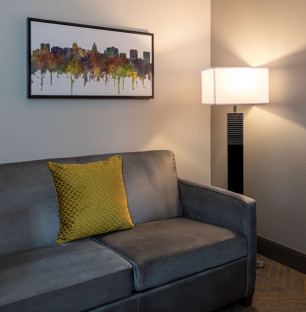 DoubleTree by Hilton Madison East WI - photo 18