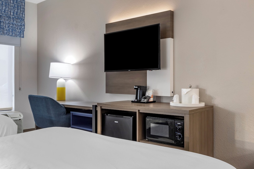 Comfort Inn Weatherford - photo 8