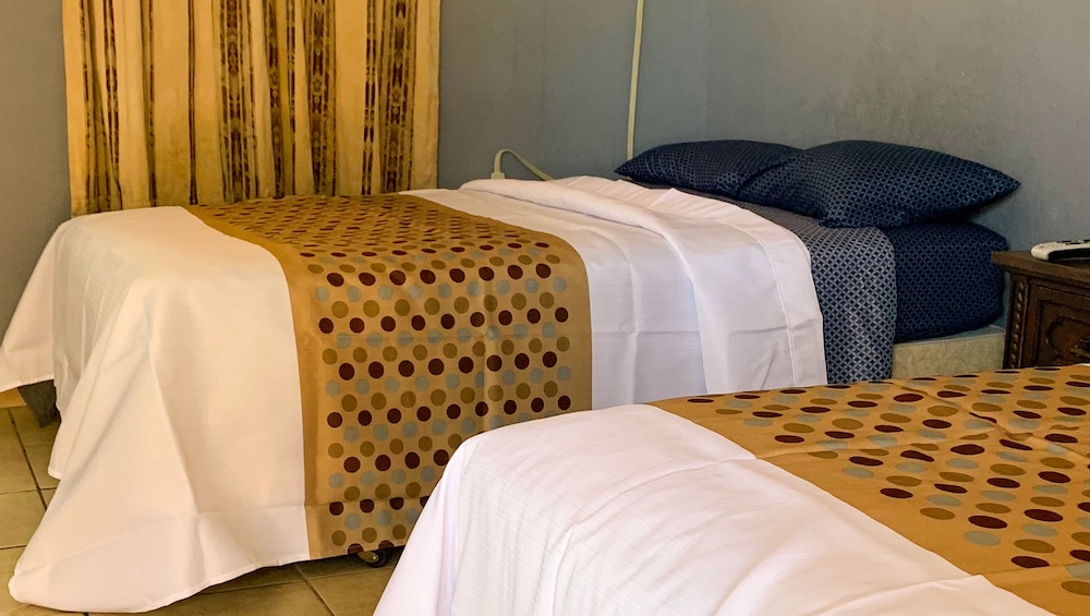 Copper Mountain Motel - photo 3