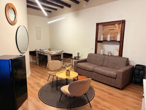 Luxury 5BR 4BA Penthouse In the City Center — 4-Star Luxury Hotel in Cagliari, Italy