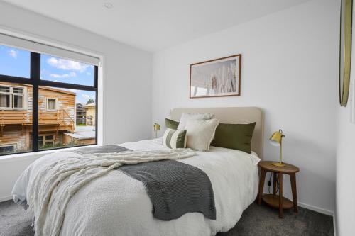 Stylish and Sleek City Stay — 4-Star Luxury Hotel in Christchurch, New Zealand