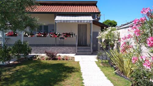 Nereide - carbon neutral hotel in Unknown City