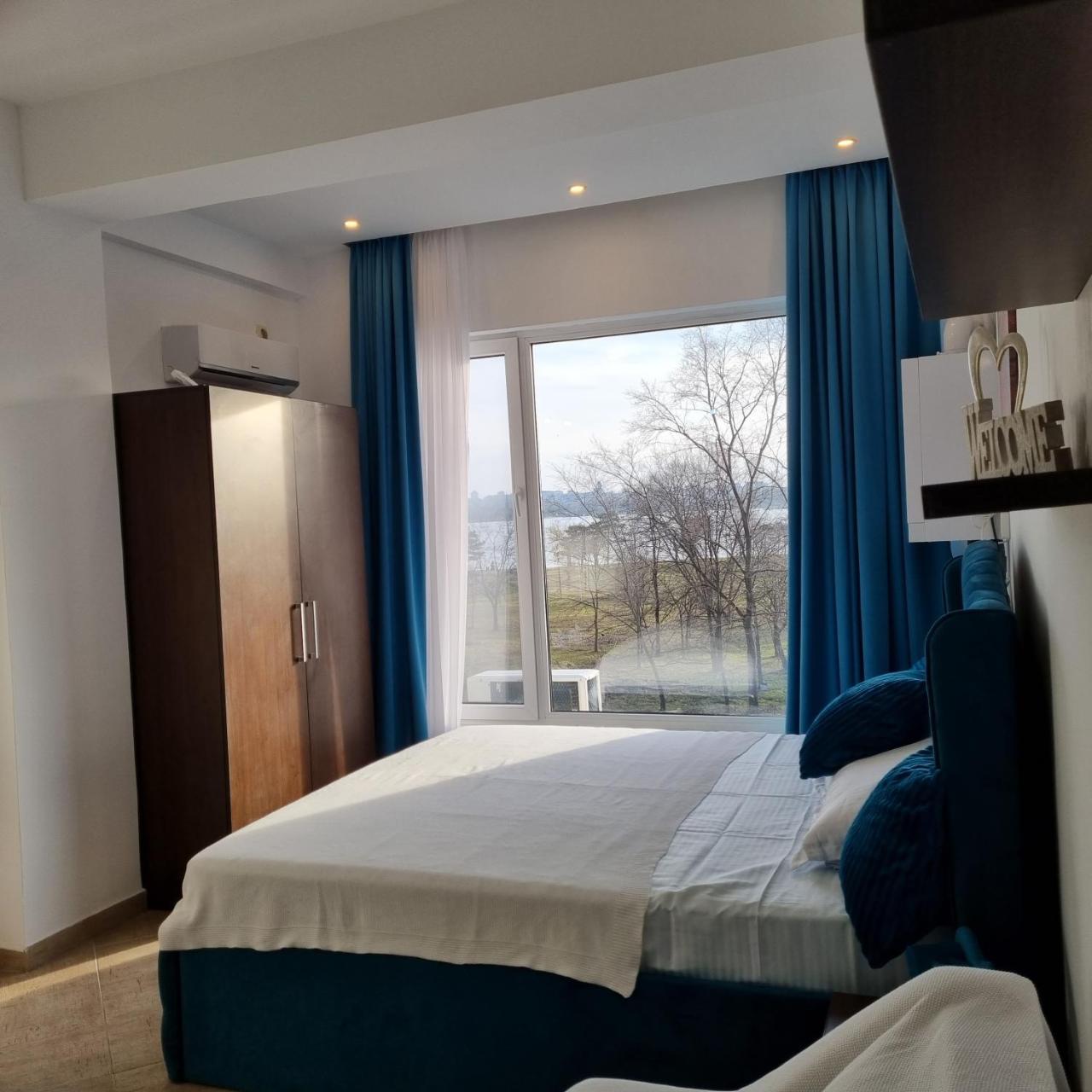 Sky Studio — 4-Star Luxury Hotel in Constanta, Romania