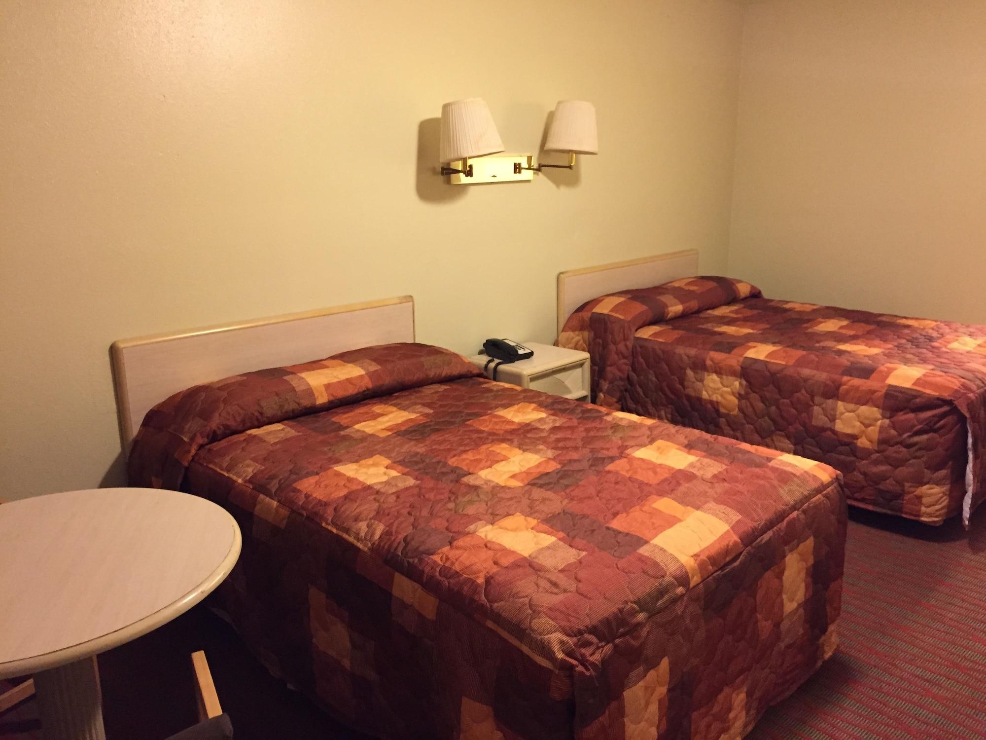 Sebring Inn - photo 10