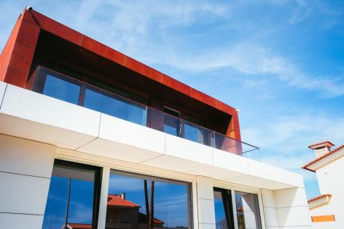 Marlages House — 4-Star Luxury Hotel in Lavra, Portugal