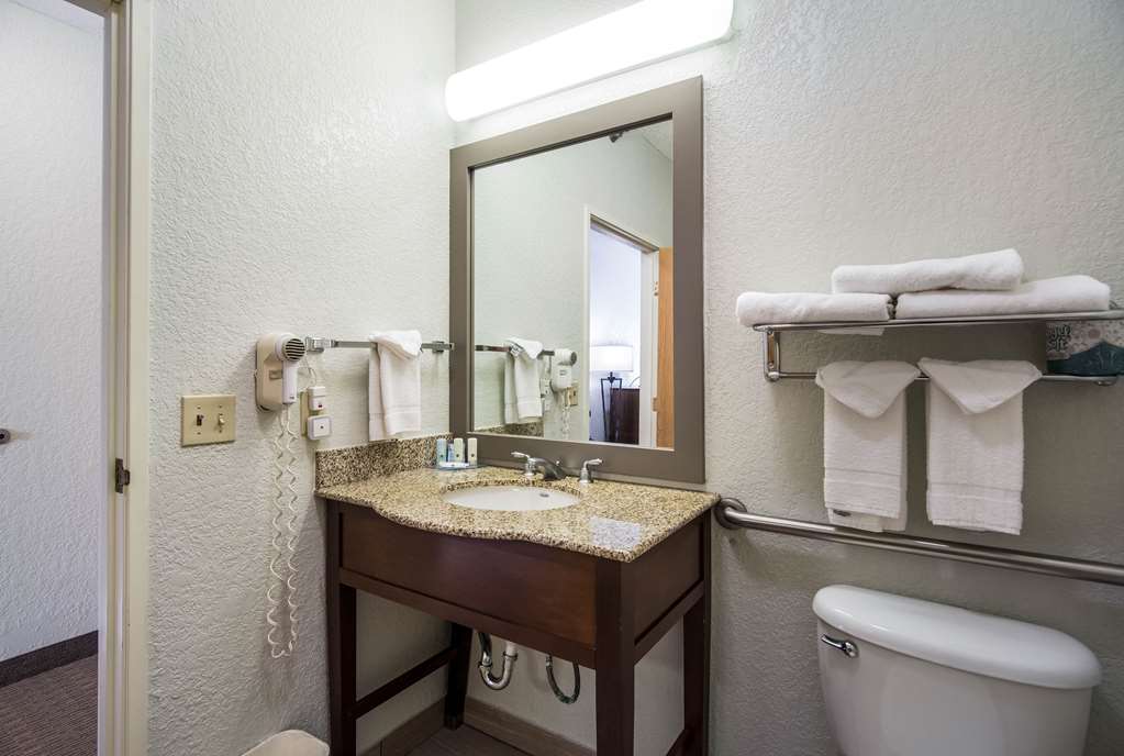 Quality Inn & Suites Pueblo West - photo 20