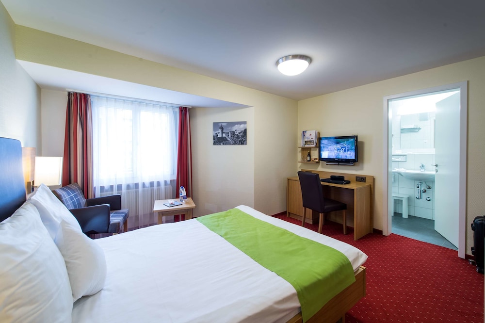 Hotel Bahnhof — Schaffhausen — photo 2
