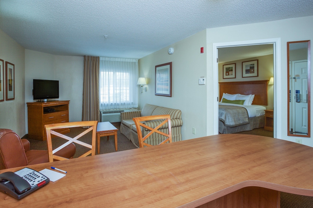 Candlewood Suites Richmond Airport an IHG Hotel - photo 5