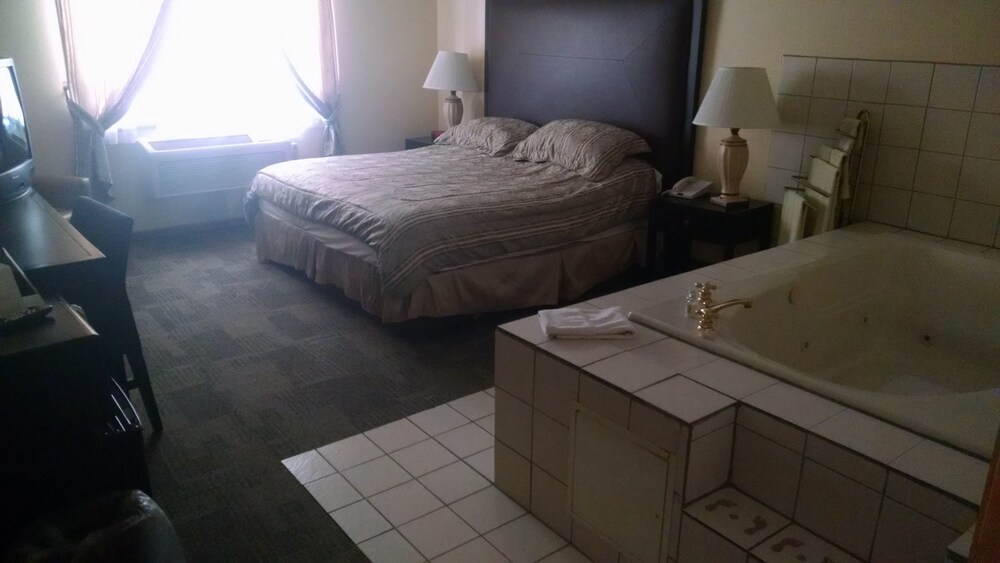 Americas Best Value Inn Webster City - photo 10