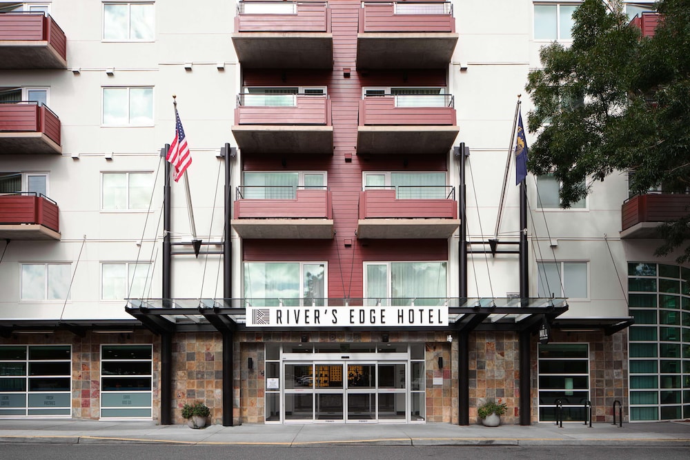 River's Edge Hotel Portland Tapestry Collection by Hilton - photo 34