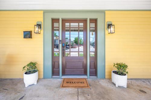 Chapel Hill Roots Northside Historic Home — 4-Star Luxury Hotel in Chapel Hill, United States