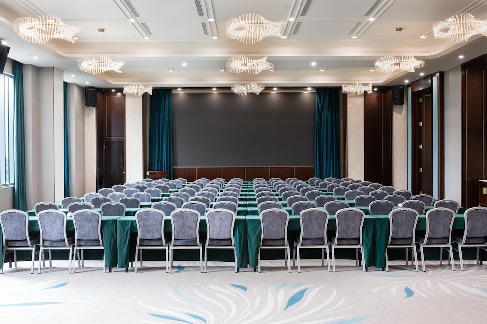 Blossom Hotel Houston Curio Collection by Hilton - photo 92