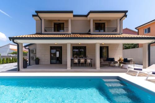 Villa Sophia Rovinj — 4-Star Luxury Hotel in Rovinj, Croatia