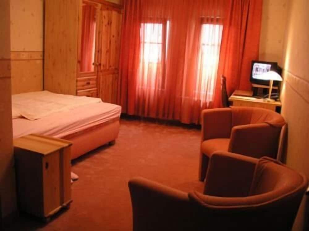 Hotel Am Rathaus — Menden — photo 2