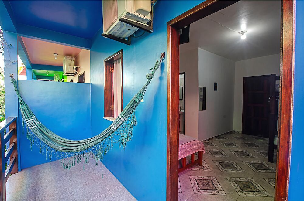 Pousada Hostel Black White - carbon neutral hotel in Valenca