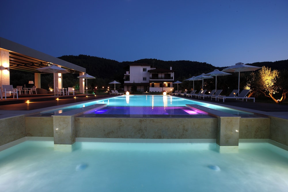 Fillis House — 4-Star Luxury Hotel in Neos Marmaras, Greece