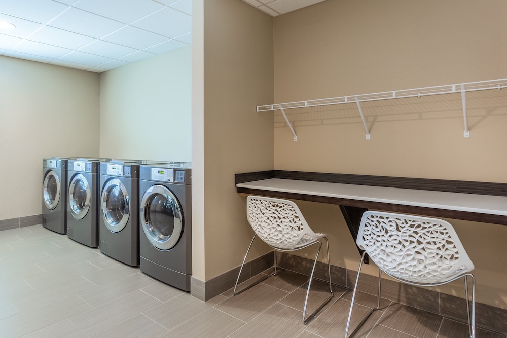 Candlewood Suites Davenport by IHG - photo 22