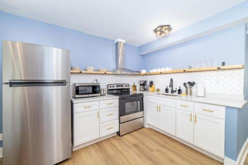Sojourn’s Harborage Seagull Suite — Norfolk — photo 4