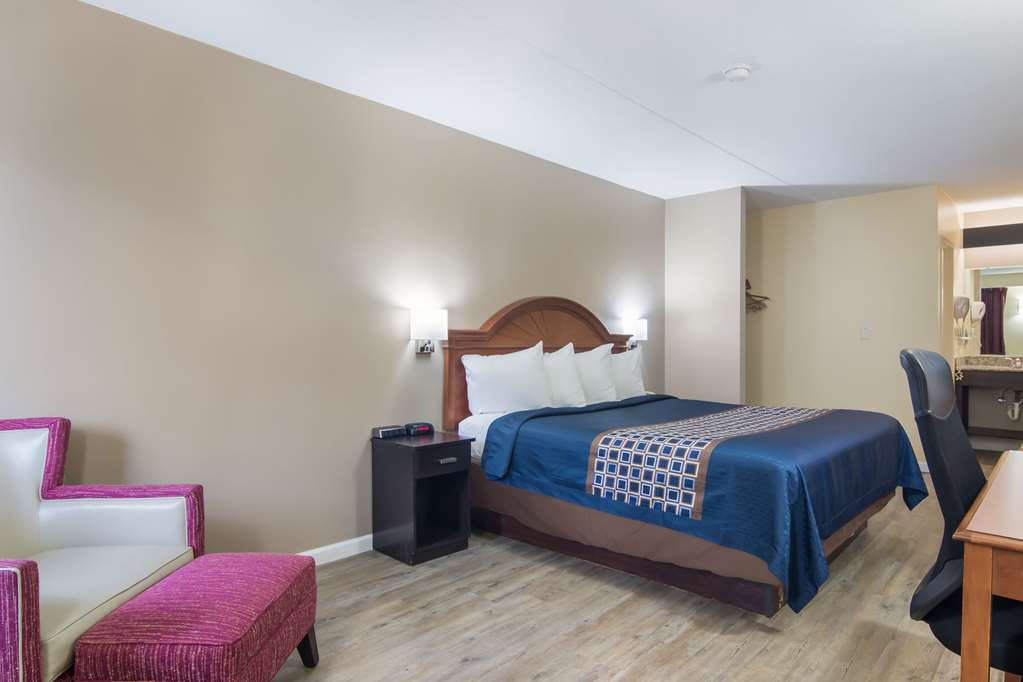 Rodeway Inn & Suites Monroeville Pittsburgh - photo 12