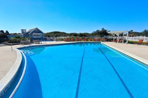 Compass Point 1 Unit 204 - carbon neutral hotel in Unknown City