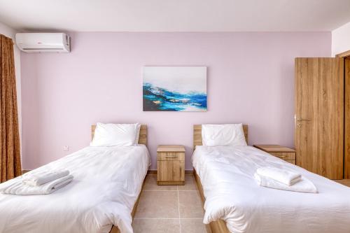 New Spacious 4 Bedroom Duplex apt by SF Homes — 4-Star Luxury Hotel in Imsida, Malta