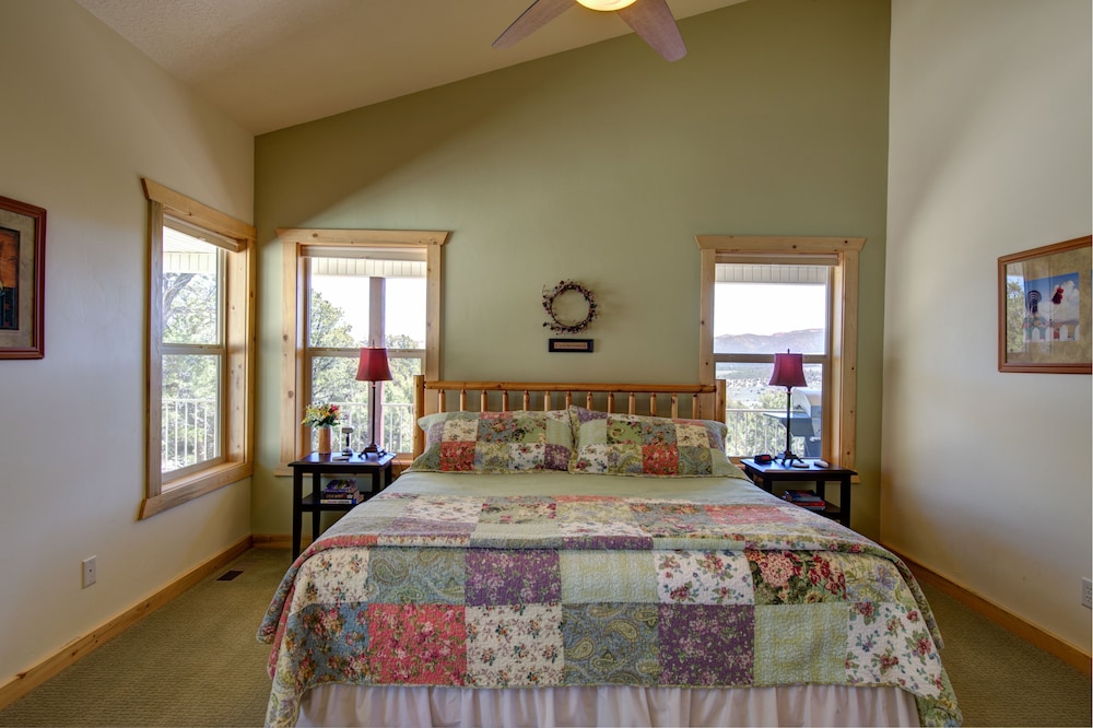 Ridgetop Hideaway - photo 5