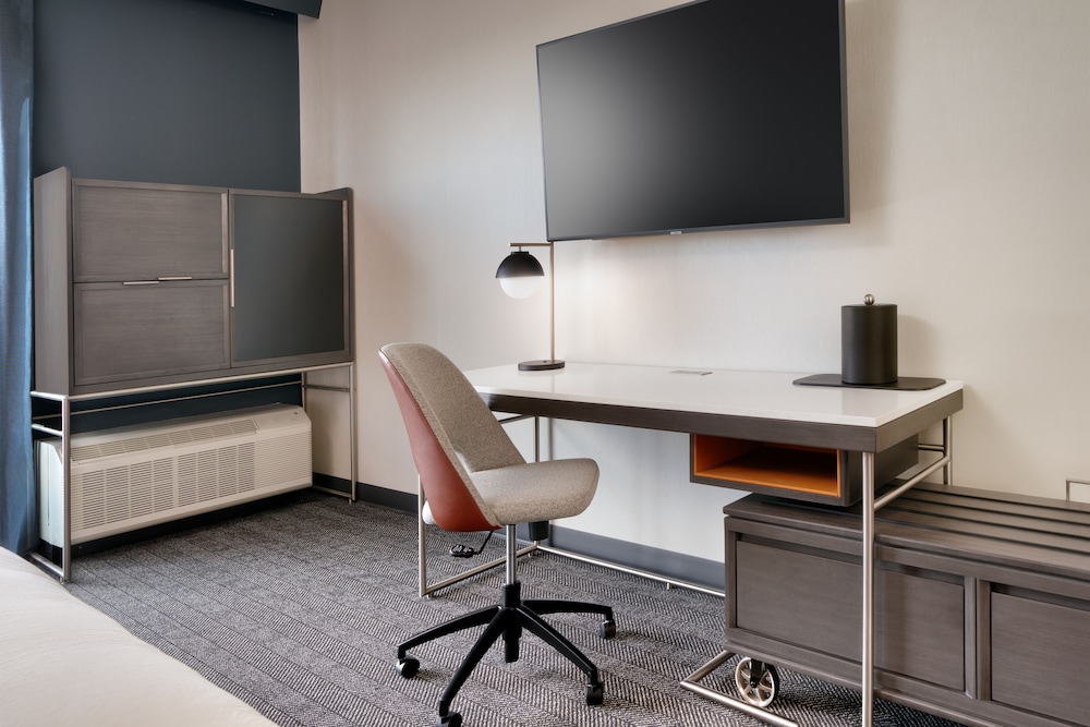 Courtyard by Marriott Ames - photo 10
