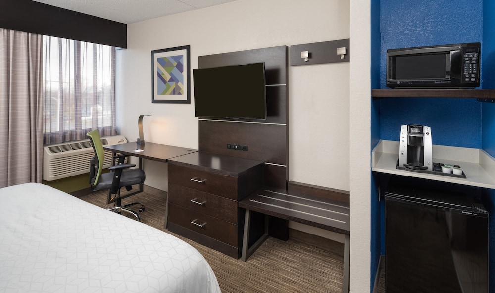 Holiday Inn Express Rochester Greece by IHG - photo 11