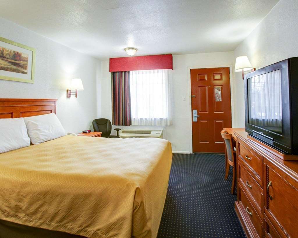 Econo Lodge Temple - photo 21
