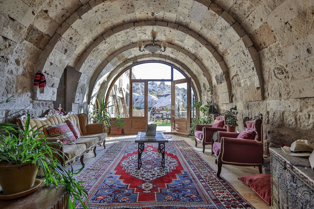 Şah Saray Cave Suites Halal Hotel in Goereme, Turkey