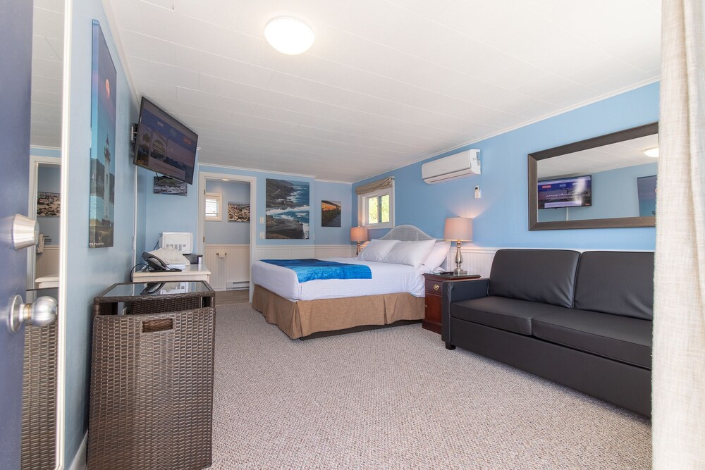 Footbridge Beach Motel - photo 78