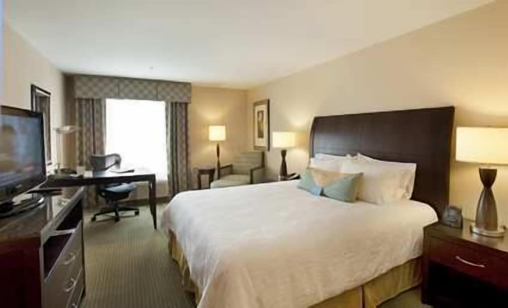 Hilton Garden Inn Mt. Laurel - photo 6