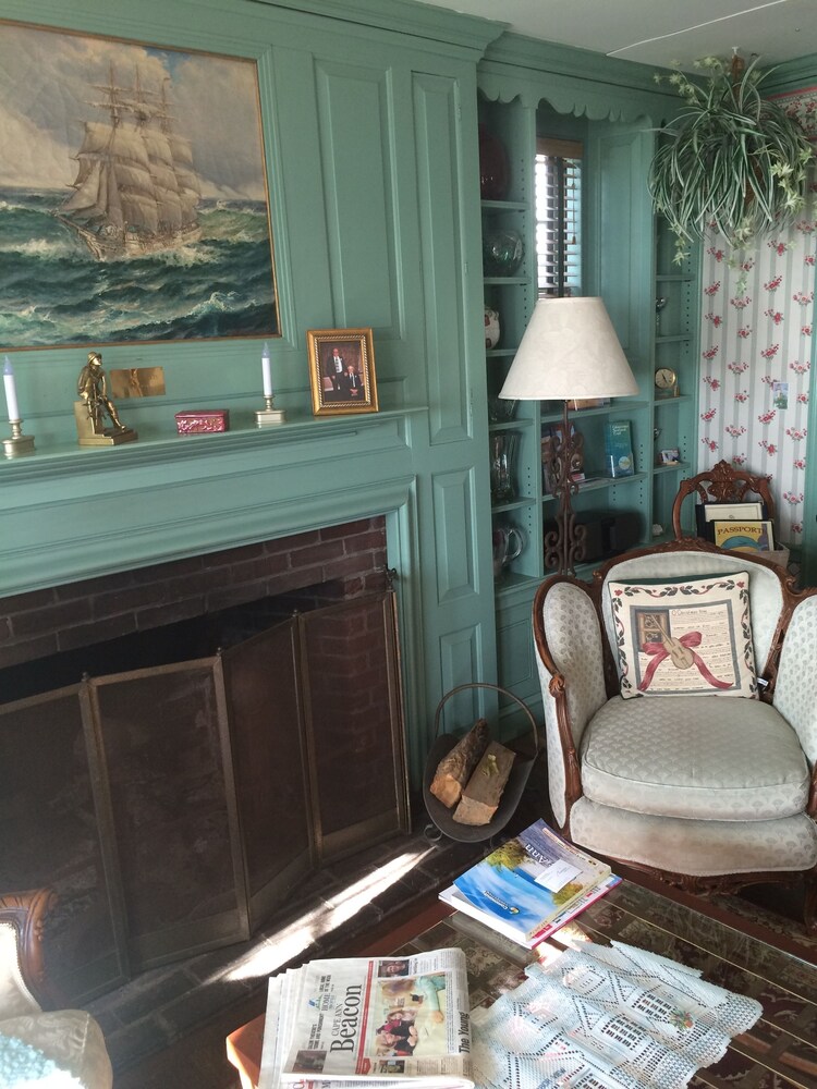 Harborview Inn - photo 17