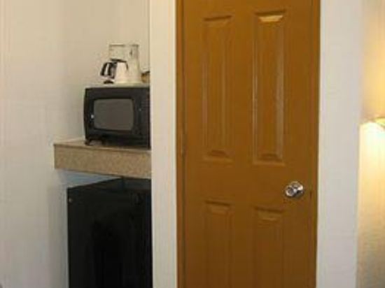 Travelodge University Flagstaff - photo 19