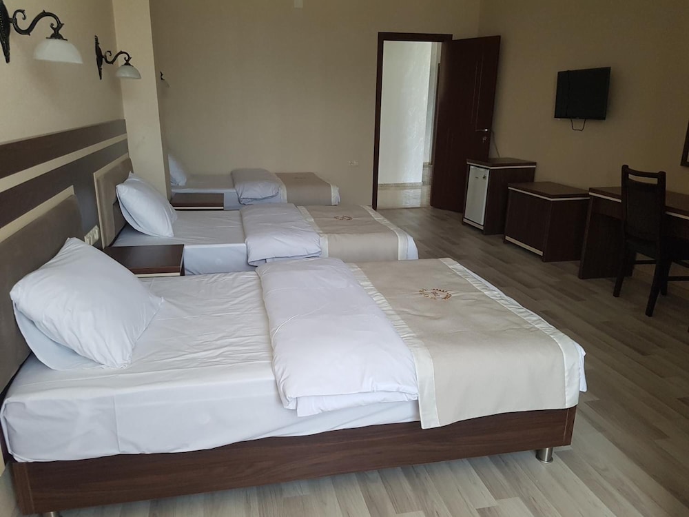 Hotel 725